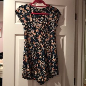 Size medium romper urban outfitters